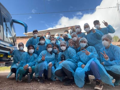 Dentist Without Borders vs Smiles Movement: What Young Future Dentists Should Know