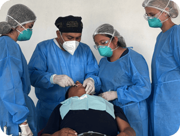 Best Extracurriculars for Dental School Applicants