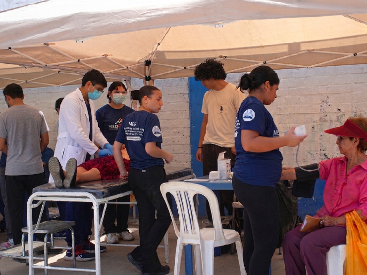 Mobile-Health-for-Communities-2-b