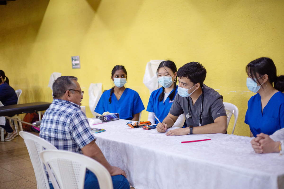 guatemala-antigua-slt-mobile-clinic