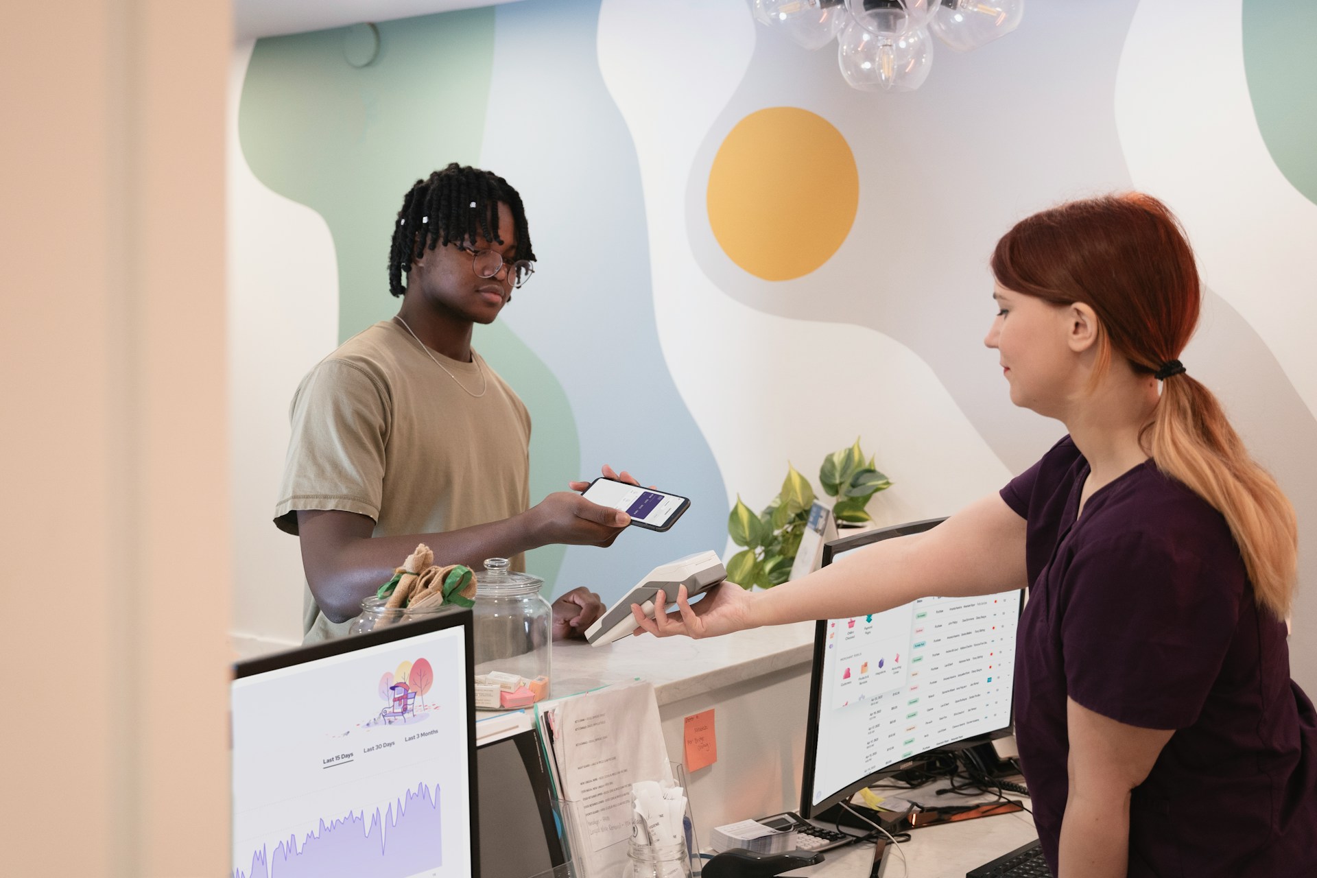 helcim-payments-tliWB2gzzxc-unsplash