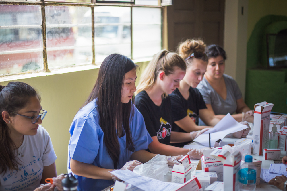 medlife volunteer farmacy